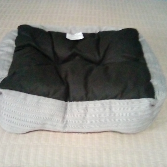 Pet Shoppe Pet Bed 24 x21 x 6 Brown Beige - Picture 4 of 5